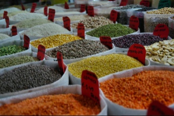 A market selling grains, pulses and lentils